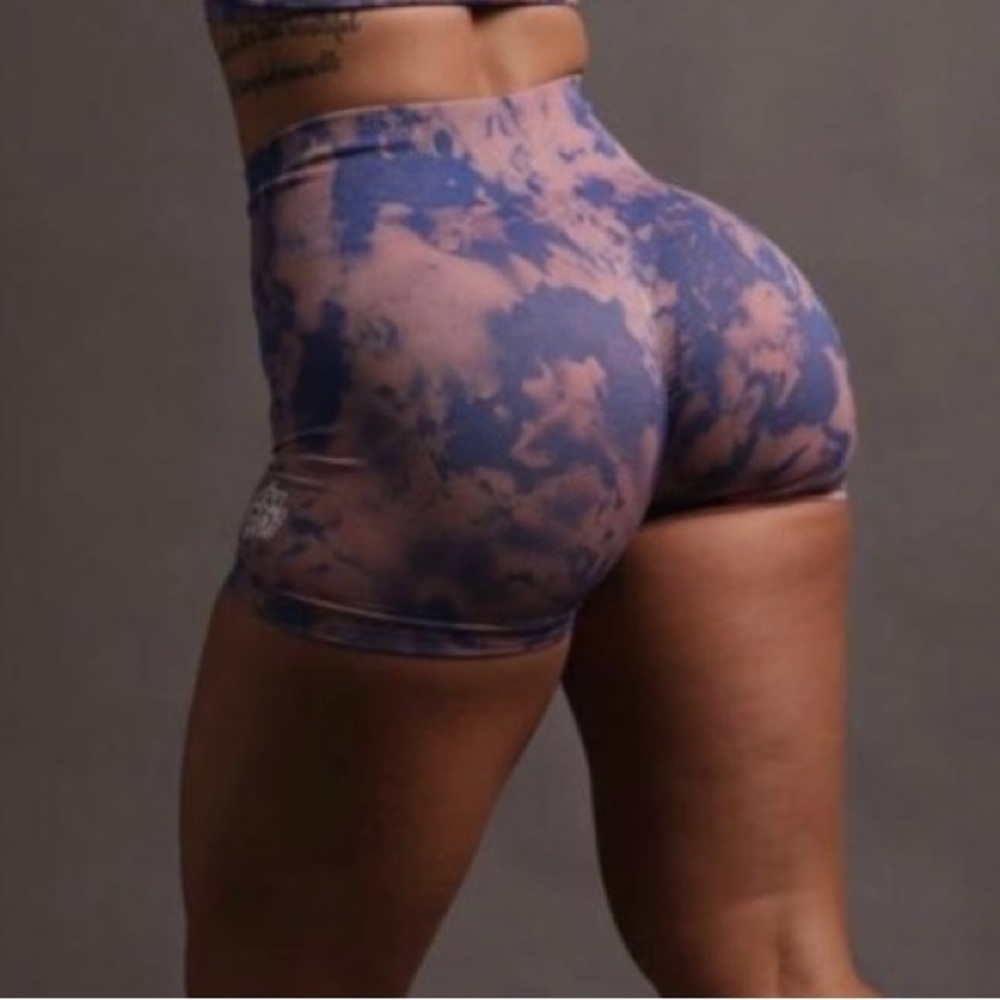 She Darc Sport Seamless Everson shorts - Pink & Blue (size medium)